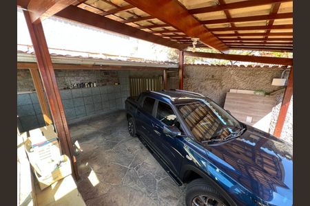 Casa à venda com 396m², 4 quartos e 4 vagas Casa à venda com 396m², 4 quartos e 4 vagasGaragem