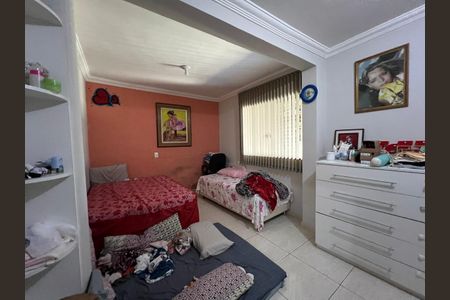 Casa à venda com 396m², 4 quartos e 4 vagas Casa à venda com 396m², 4 quartos e 4 vagasQuarto 1