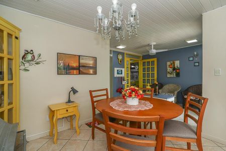 Sala de casa à venda com 4 quartos, 215m² em Jardim Dona Leopoldina, Porto Alegre