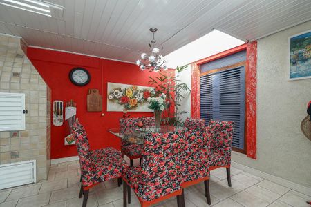 Casa à venda com 215m², 4 quartos e 3 vagasEspaço Gourmet