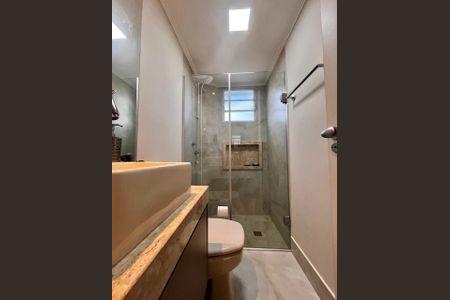 Apartamento à venda com 87m², 3 quartos e 2 vagas Apartamento à venda com 87m², 3 quartos e 2 vagasBanheiro da Suíte