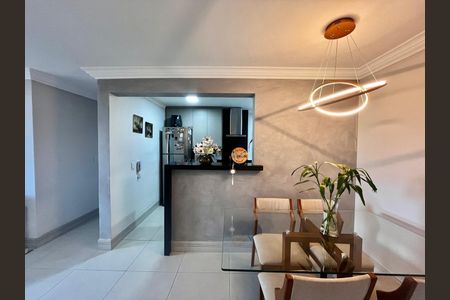 Apartamento à venda com 87m², 3 quartos e 2 vagas Apartamento à venda com 87m², 3 quartos e 2 vagasSala