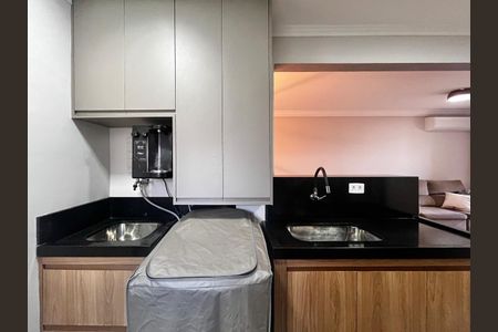 Apartamento à venda com 87m², 3 quartos e 2 vagas Apartamento à venda com 87m², 3 quartos e 2 vagasÁrea de Serviço