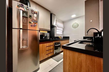 Apartamento à venda com 87m², 3 quartos e 2 vagas Apartamento à venda com 87m², 3 quartos e 2 vagasCozinha