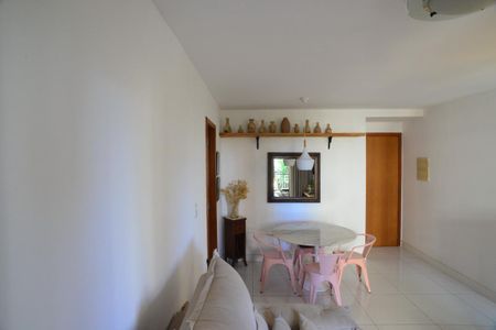 Sala de apartamento para alugar com 2 quartos, 70m² em Barra da Tijuca, Rio de Janeiro