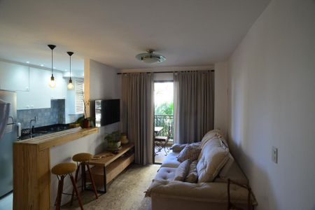 Sala de apartamento para alugar com 2 quartos, 70m² em Barra da Tijuca, Rio de Janeiro