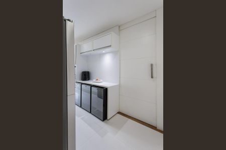 Apartamento à venda com 157m², 2 quartos e 3 vagas