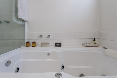 Apartamento à venda com 157m², 2 quartos e 3 vagas