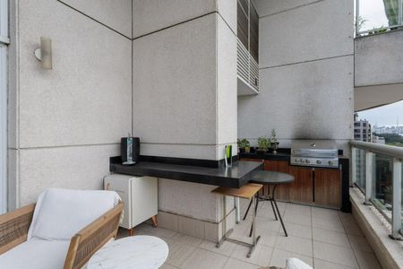 Apartamento à venda com 157m², 2 quartos e 3 vagas
