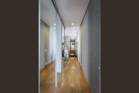 Apartamento à venda com 157m², 2 quartos e 3 vagas