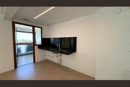 Apartamento à venda com 2 quartos, 110m² em Campo Belo, São Paulo
