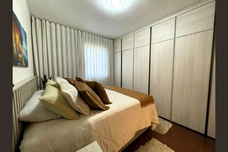 Apartamento à venda com 4 quartos, 140m² em Vila Paris, Belo Horizonte