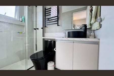 Apartamento à venda com 79m², 2 quartos e 1 vaga