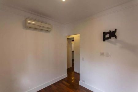 Apartamento à venda com 185m², 2 quartos e 3 vagas