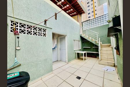 Casa à venda com 130m², 3 quartos e 2 vagas