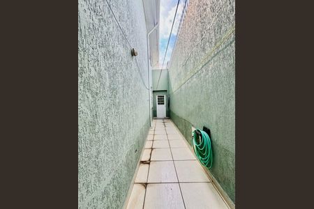 Casa à venda com 130m², 3 quartos e 2 vagas