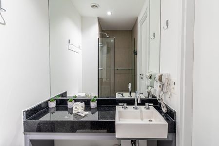 Studio para alugar com 21m², 1 quarto e sem vaga Studio para alugar com 21m², 1 quarto e sem vagaBanheiro