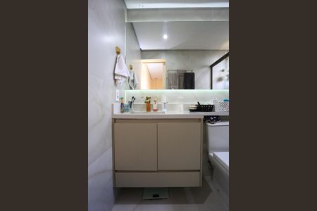 Apartamento à venda com 89m², 2 quartos e 2 vagasBanheiro da Suíte 2