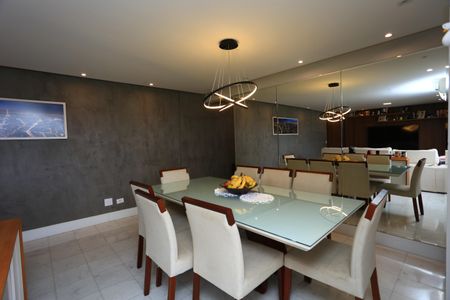 Apartamento à venda com 89m², 2 quartos e 2 vagasSala