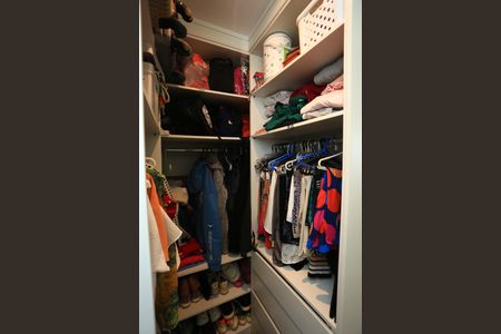 Apartamento à venda com 89m², 2 quartos e 2 vagasCloset da suíte 2