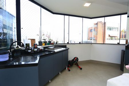 Apartamento à venda com 89m², 2 quartos e 2 vagasVaranda da Sala