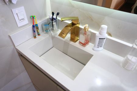 Apartamento à venda com 89m², 2 quartos e 2 vagasBanheiro da Suíte 2