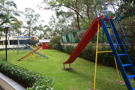 Apartamento à venda com 89m², 2 quartos e 2 vagasÁrea comum - Playground