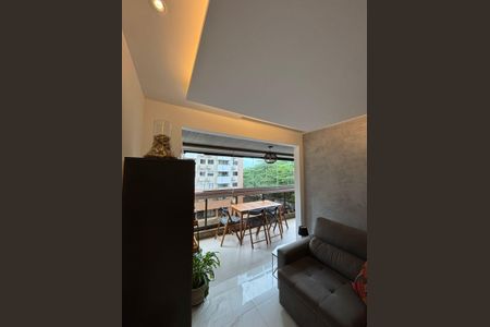 Sala de apartamento à venda com 2 quartos, 75m² em Barra da Tijuca, Rio de Janeiro