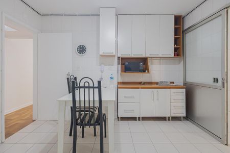 Apartamento para alugar com 106m², 2 quartos e 1 vagaCozinha