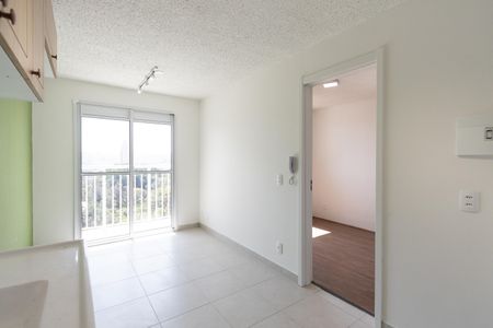 Sala de apartamento para alugar com 1 quarto, 27m² em Parque Industrial Tomas Edson, São Paulo