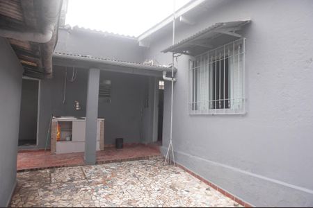 Casa para alugar com 120m², 2 quartos e 2 vagas Casa para alugar com 120m², 2 quartos e 2 vagasÁrea Externa