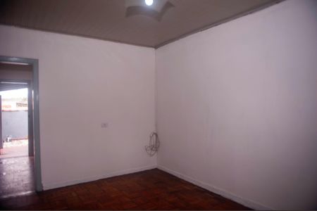 Casa para alugar com 120m², 2 quartos e 2 vagas Casa para alugar com 120m², 2 quartos e 2 vagasSala