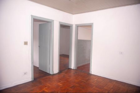 Casa para alugar com 120m², 2 quartos e 2 vagas Casa para alugar com 120m², 2 quartos e 2 vagasSala