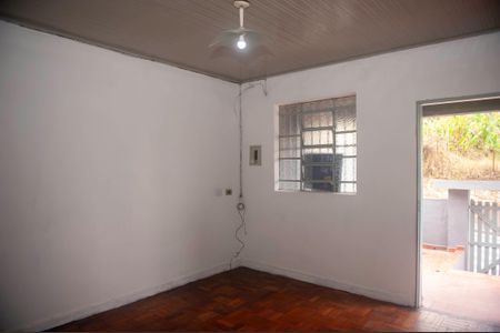 Casa para alugar com 120m², 2 quartos e 2 vagas Casa para alugar com 120m², 2 quartos e 2 vagasSala