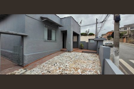 Casa para alugar com 120m², 2 quartos e 2 vagas Casa para alugar com 120m², 2 quartos e 2 vagasÁrea Externa