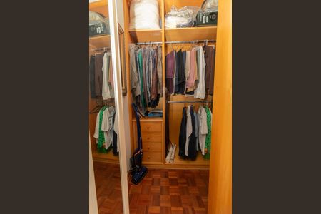 Apartamento para alugar com 105m², 3 quartos e 2 vagasCloset da suíte