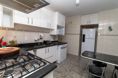 Apartamento para alugar com 105m², 3 quartos e 2 vagasCozinha