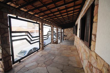 Casa para alugar com 420m², 3 quartos e 3 vagasGaragem