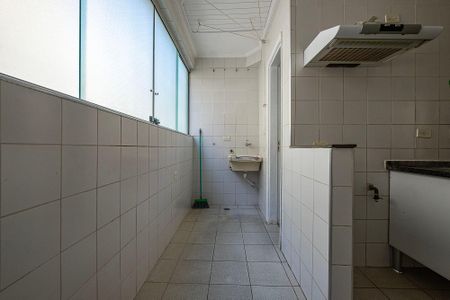 Apartamento à venda com 75m², 3 quartos e 1 vagaÁrea de Serviço