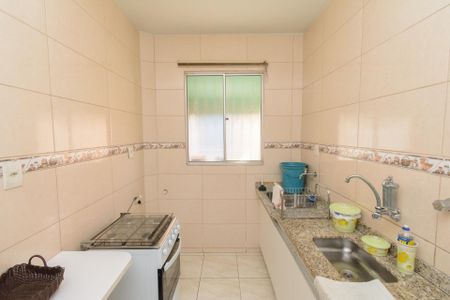 Cozinha e Área de Serviço de apartamento para alugar com 2 quartos, 47m² em Jardim Riacho das Pedras, Contagem