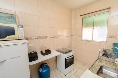 Cozinha e Área de Serviço de apartamento para alugar com 2 quartos, 47m² em Jardim Riacho das Pedras, Contagem