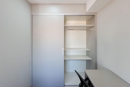 Apartamento para alugar com 40m², 1 quarto e sem vaga Apartamento para alugar com 40m², 1 quarto e sem vagaQuarto - Armários