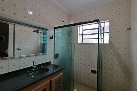 Casa à venda com 166m², 3 quartos e 2 vagasBanheiro da Suíte