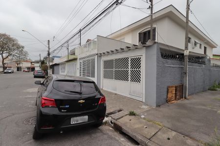 Casa à venda com 166m², 3 quartos e 2 vagasFachada
