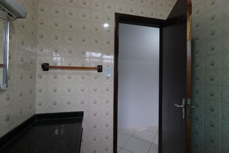 Casa à venda com 166m², 3 quartos e 2 vagasBanheiro Social