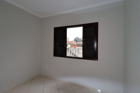 Casa à venda com 166m², 3 quartos e 2 vagasQuarto 2