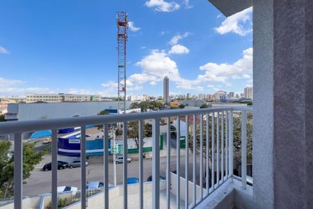 Apartamento para alugar com 39m², 2 quartos e sem vaga Apartamento para alugar com 39m², 2 quartos e sem vagaVaranda