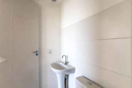 Apartamento para alugar com 39m², 2 quartos e sem vaga Apartamento para alugar com 39m², 2 quartos e sem vagaBanheiro