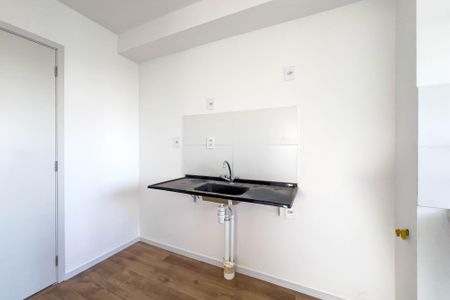 Apartamento para alugar com 39m², 2 quartos e sem vaga Apartamento para alugar com 39m², 2 quartos e sem vagaCozinha e área de serviço