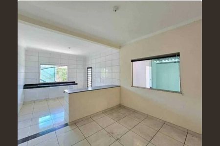 Casa para alugar com 2 quartos, 71m² em Pompéia, Belo Horizonte